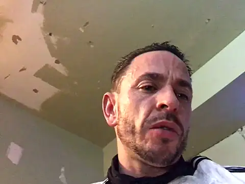 Snapshot of Gman143187 chatting on 12.23.24 Gman143187 online show from 12.23.24