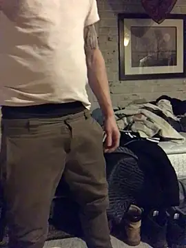 Snapshot of Gman143187 chatting on 02.01.25 Gman143187 online show from 02.01.25