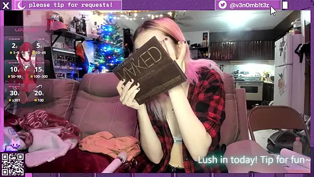 Snapshot of v3n0mb1t3z chatting on 11.28.25 v3n0mb1t3z online show from 11.28.25