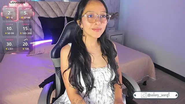 Valery wang online show from 11.08.25