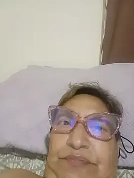 Snapshot of florecita69 chatting on 06.18.26 florecita69 online show from 06.18.26