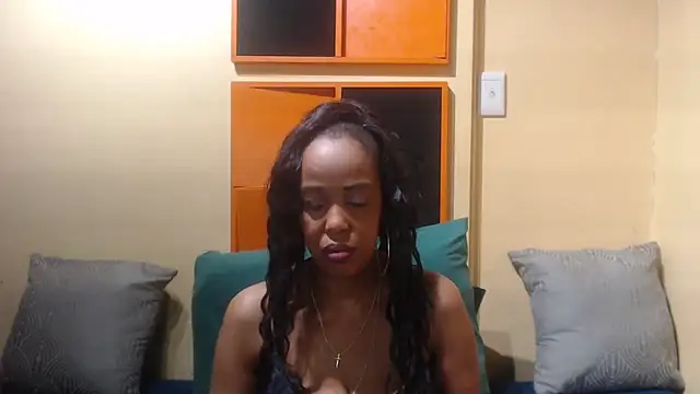 Snapshot of AssSeductress43 chatting on 10.03.25 AssSeductress43 online show from 10.03.25