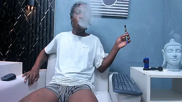 Snapshot of LarryCollin chatting on 01.23.25 LarryCollin online show from 01.23.25