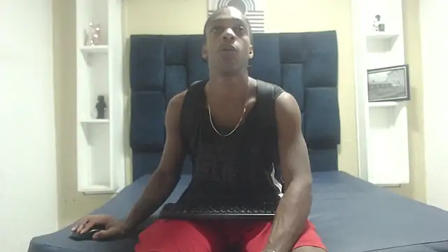 Snapshot of LarryCollin chatting on 02.21.25 LarryCollin online show from 02.21.25