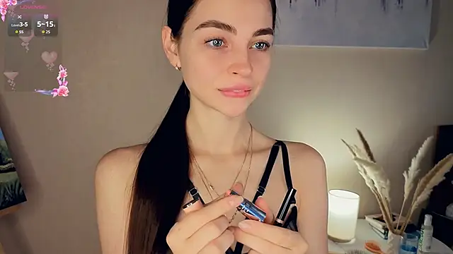 MaryJacksoon online show from 10.18.25