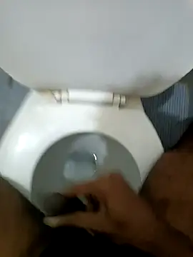 Snapshot of suckthedickk chatting on 12.14.24 suckthedickk online show from 12.14.24