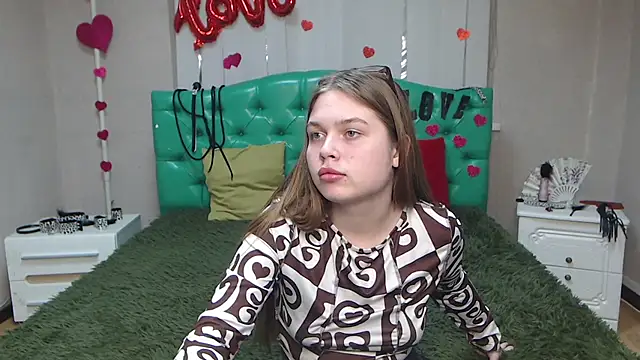 LaraPika online show from 03.19.25