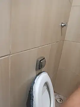 Snapshot of 1995eduardo chatting on 01.31.25 1995eduardo online show from 01.31.25