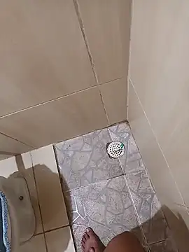 Snapshot of 1995eduardo chatting on 02.18.25 1995eduardo online show from 02.18.25