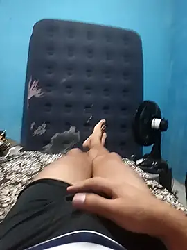 Snapshot of 1995eduardo chatting on 02.19.25 1995eduardo online show from 02.19.25