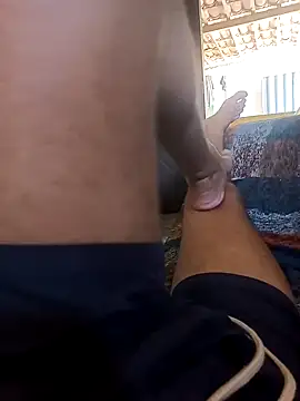 Snapshot of 1995eduardo chatting on 02.20.25 1995eduardo online show from 02.20.25