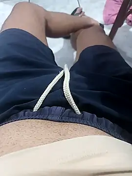 Snapshot of 1995eduardo chatting on 11.21.25 1995eduardo online show from 11.21.25