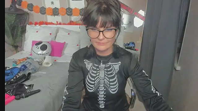 EricaAndPenelopa online show from 11.01.25