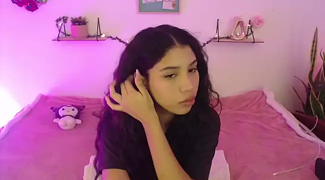 AmberJeong online show from 12.13.24