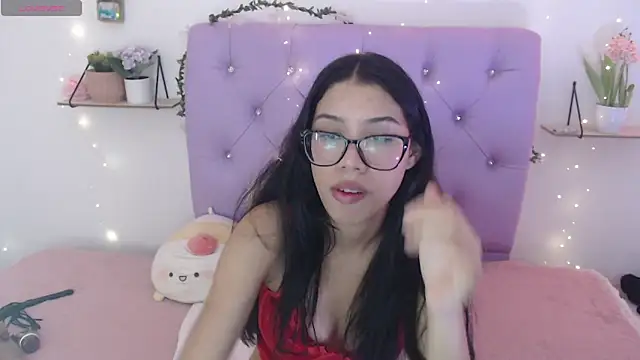 AmberJeong online show from 02.17.25