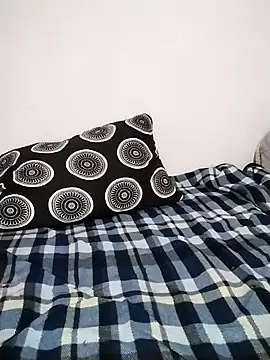 Snapshot of Tota_Khan chatting on 11.18.25 Tota Khan online show from 11.18.25