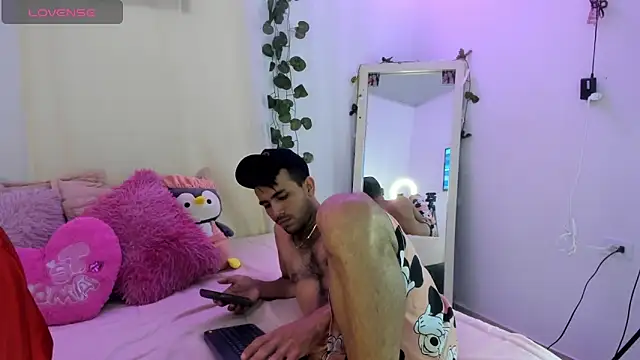 catalina and roger online show from 10.22.25