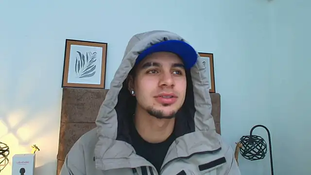 Snapshot of Amadeo_Wild chatting on 02.12.25 Amadeo Wild online show from 02.12.25
