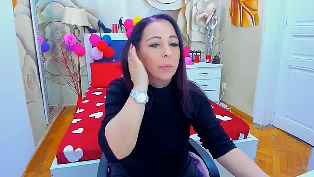 LauraSin online show from 02.12.25