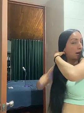 yaralyminjo2 online show from 12.28.24