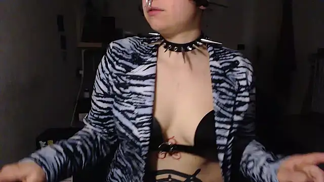 kinkyspirali online show from 03.09.25