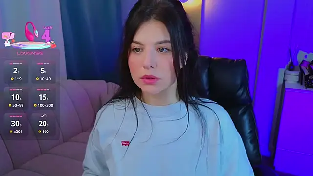 Jenna Adams  online show from 09.20.25