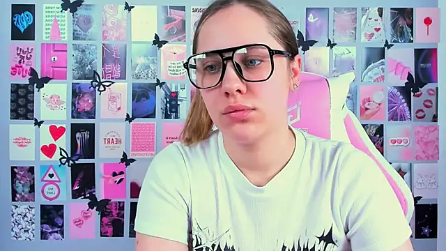 MiaMilas online show from 03.21.25