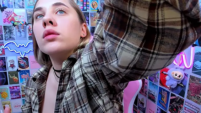 MiaMilas online show from 10.20.25