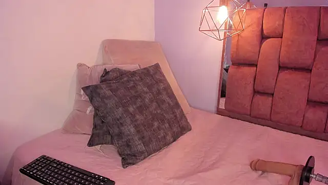 kristakinnky online show from 02.21.26