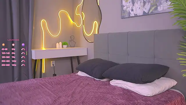 AudreyBrooks  online show from 10.28.25