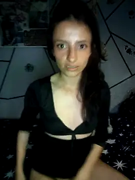 HottCandy21 online show from 02.24.25