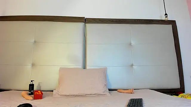 Alisson Freckles online show from 02.07.25