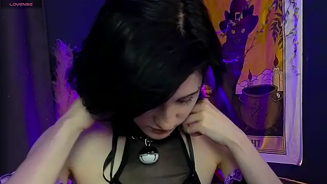 Snapshot of dark_vamp_ chatting on 12.05.24 dark vamp online show from 12.05.24