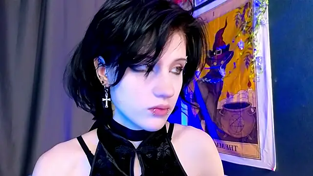 Snapshot of dark_vamp_ chatting on 12.29.24 dark vamp online show from 12.29.24