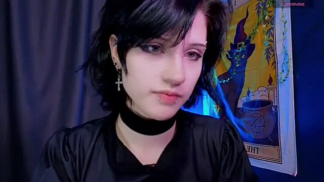 Snapshot of dark_vamp_ chatting on 01.03.25 dark vamp online show from 01.03.25