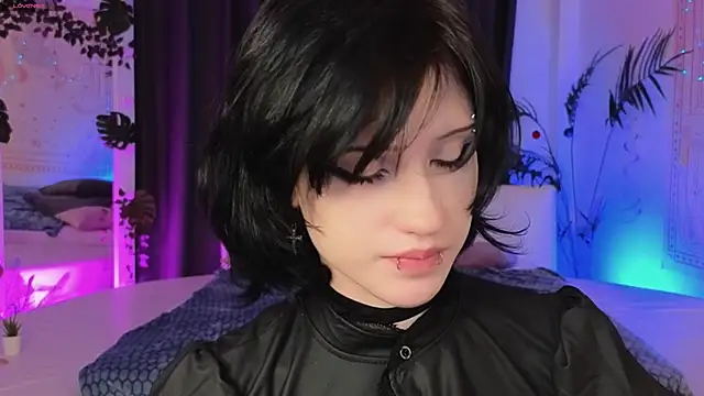 Snapshot of dark_vamp_ chatting on 01.15.25 dark vamp online show from 01.15.25