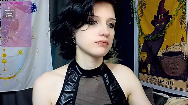 Snapshot of dark_vamp_ chatting on 01.17.25 dark vamp online show from 01.17.25