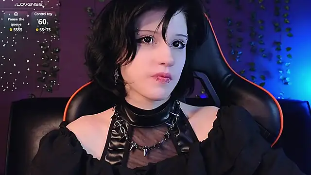 Snapshot of dark_vamp_ chatting on 01.19.25 dark vamp online show from 01.19.25