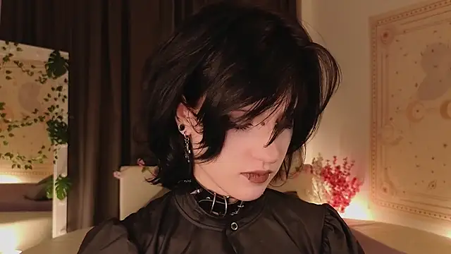 Snapshot of dark_vamp_ chatting on 02.21.25 dark vamp online show from 02.21.25