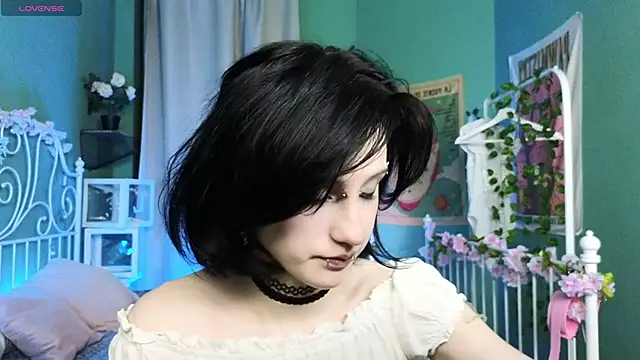 Snapshot of dark_vamp_ chatting on 02.24.25 dark vamp online show from 02.24.25