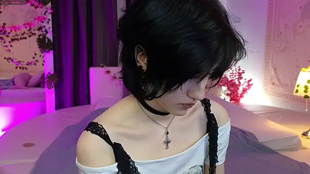 Snapshot of dark_vamp_ chatting on 02.28.25 dark vamp online show from 02.28.25