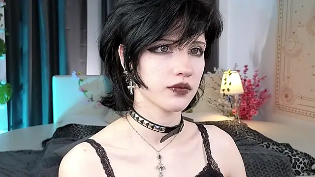 Snapshot of dark_vamp_ chatting on 03.03.25 dark vamp online show from 03.03.25