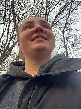 Snapshot of Joannakiss chatting on 03.06.25 Joannakiss online show from 03.06.25