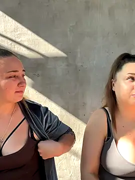 Snapshot of Joannakiss chatting on 09.23.25 Joannakiss online show from 09.23.25