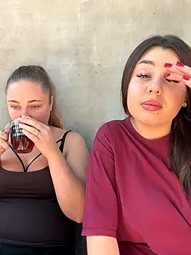 Snapshot of Joannakiss chatting on 09.24.25 Joannakiss online show from 09.24.25