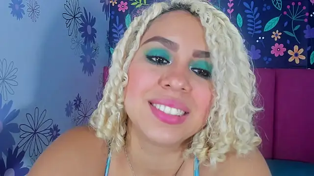 Lucy White   online show from 10.26.25