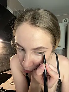 Kitty Katrine online show from 05.26.26