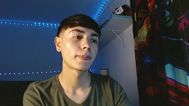 Snapshot of Im_juanda chatting on 12.10.24 Im juanda online show from 12.10.24