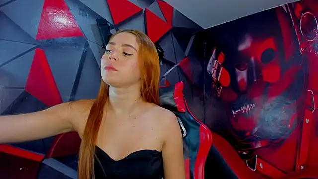 Hana and Zeta online show from 12.18.25