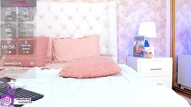 Eliza Thaylor   online show from 02.06.25